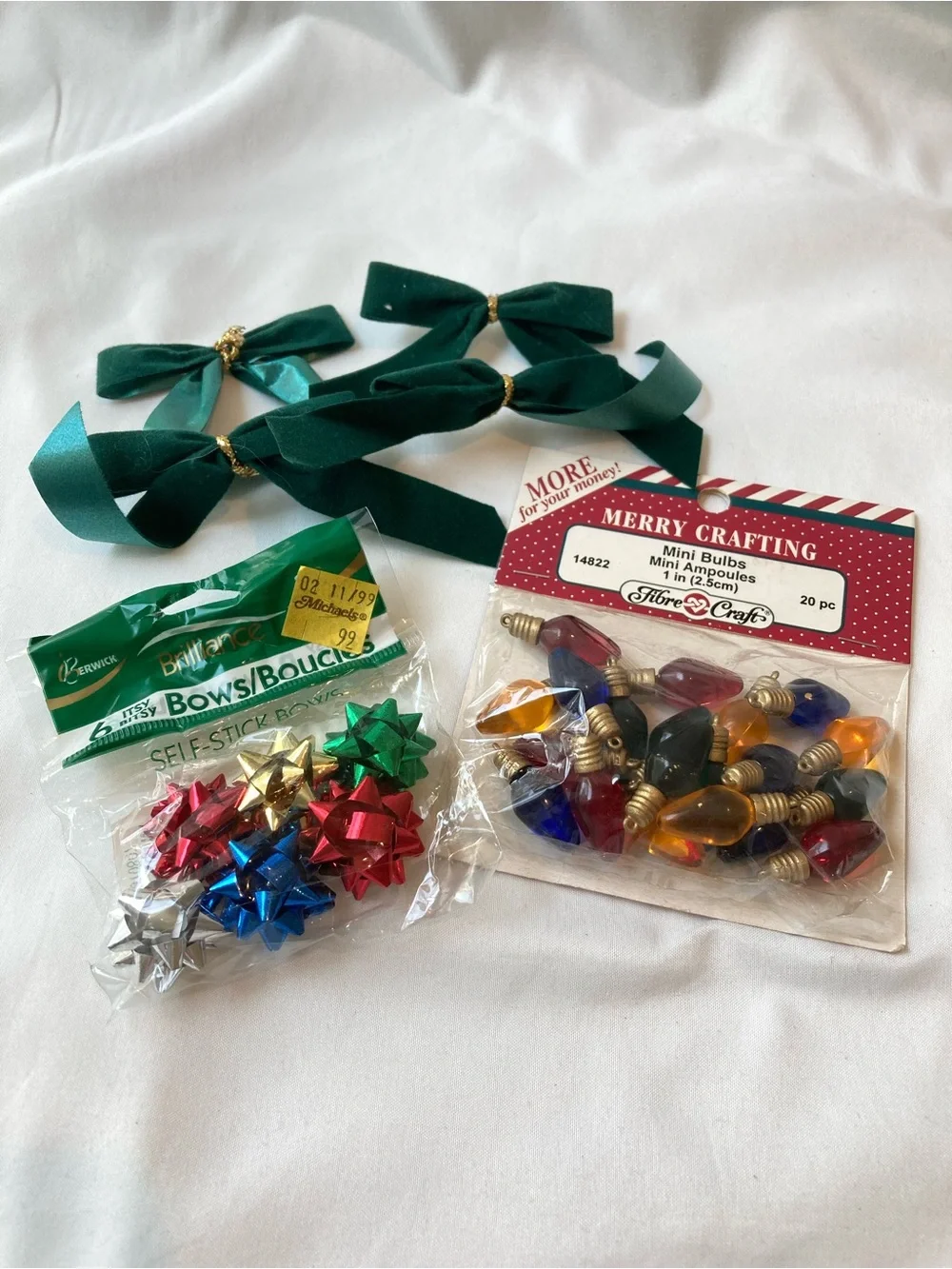 Miniature Dollhouse Christmas Holidays Decorative Craft Items Lot Bows Lights